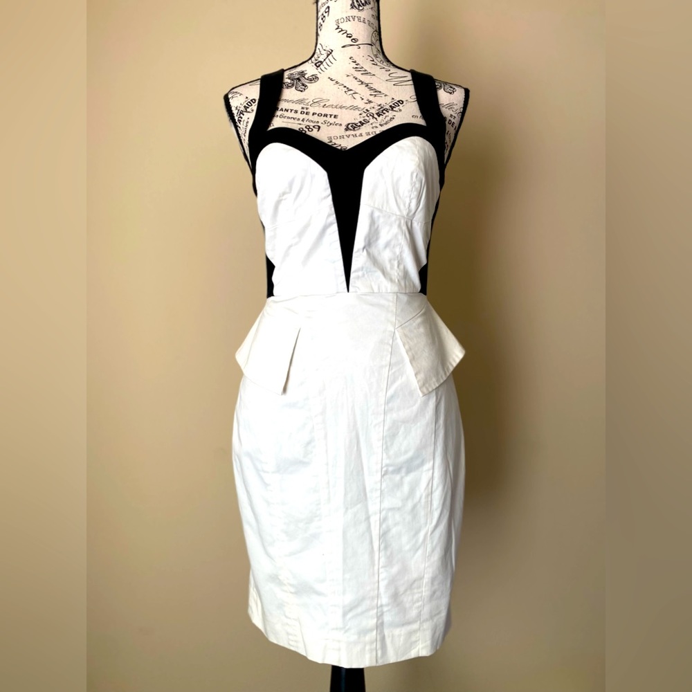 Preloved Bebe black and white dress size XS. Org $99
